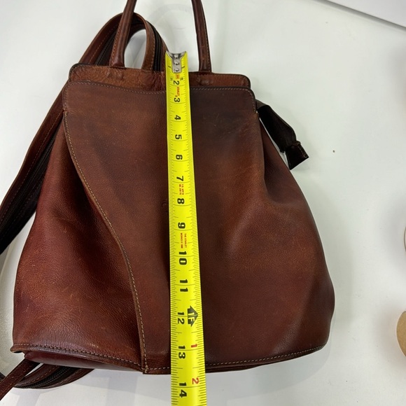 Exclusive Design Tan Leather Backpack - Picture 6 of 9